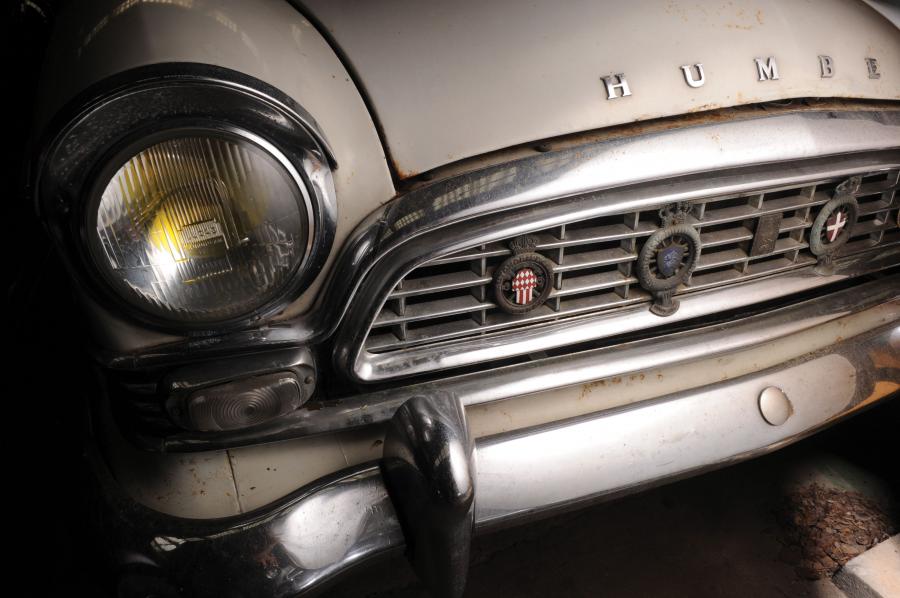 Детали экстерьера Humber Super Snipe Saloon 1958 года  (фото 2 из 5)